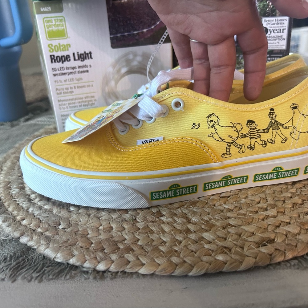 Vans - Picture 2 of 3